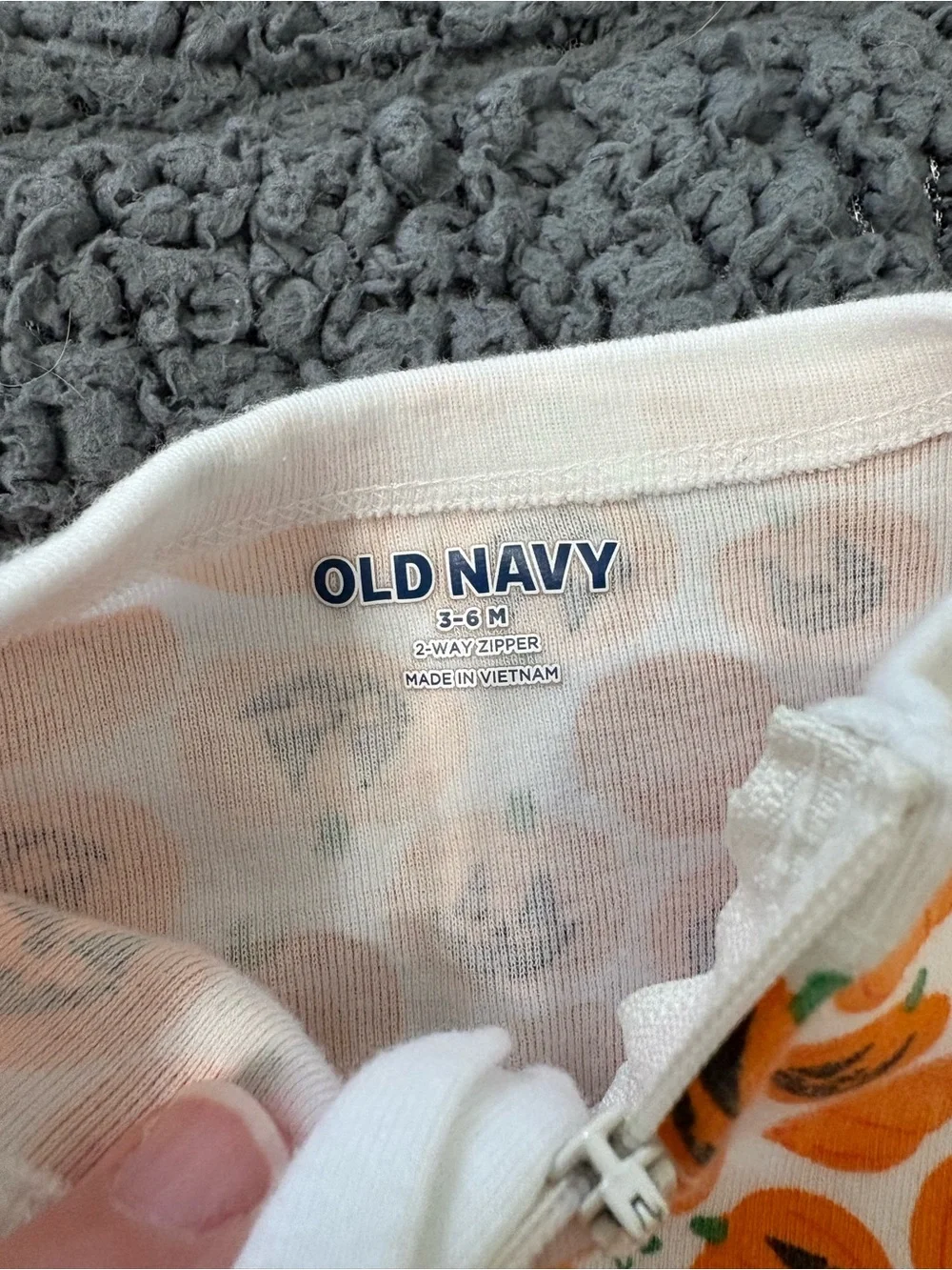 OLD NAVY | 2 Fall Onesies Halloween/Pumpkin & Acorn